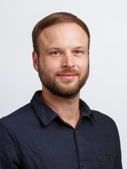 placeholder-portrait-600x800.png